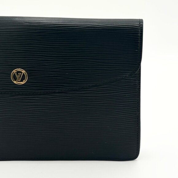 Louis Vuitton Epi 23 Black Leather Clutch - Picture 6 of 8